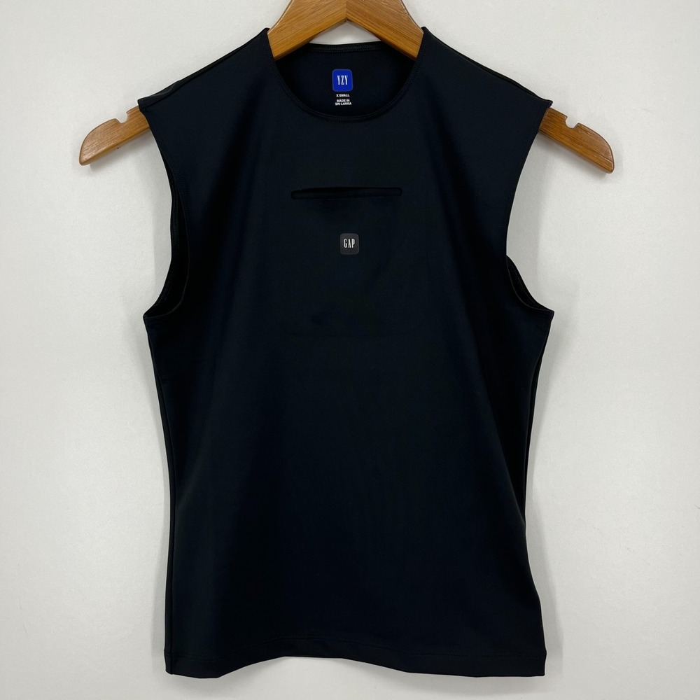 YZY Gap Tank Top Women's XS Black Sleeveless‎ Logo Solid Stretch Second Skin